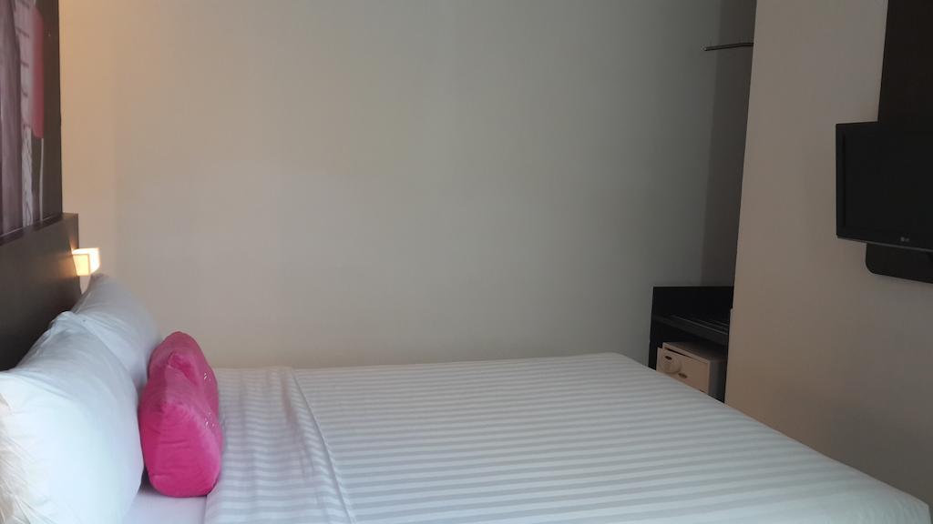 favehotel Pluit Junction Jakarta Buitenkant foto