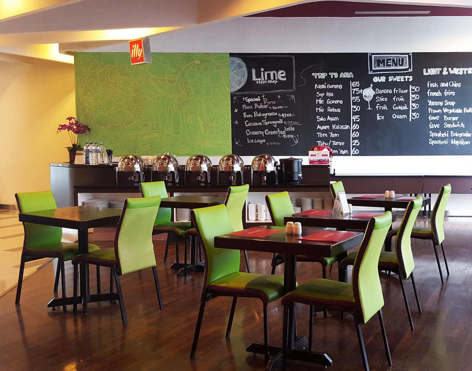favehotel Pluit Junction Jakarta Buitenkant foto